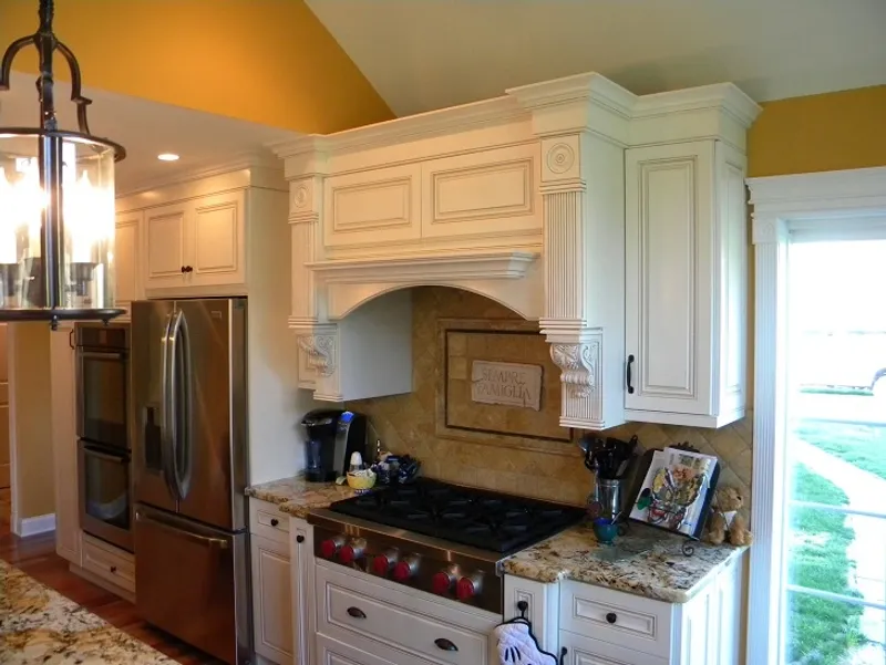 Professional kitchen remodeling with modern design